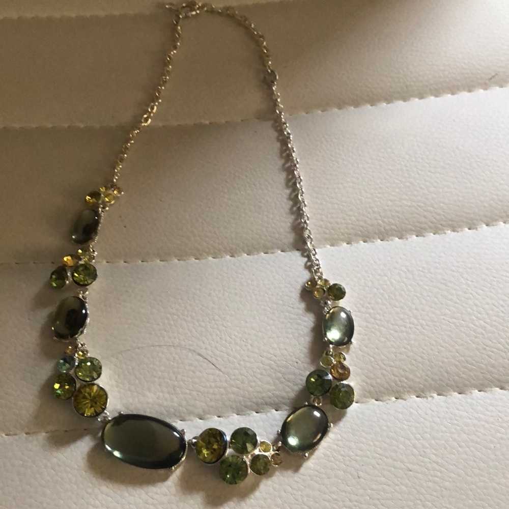 Delicate beautiful green stone with silver necklace adjustable chain